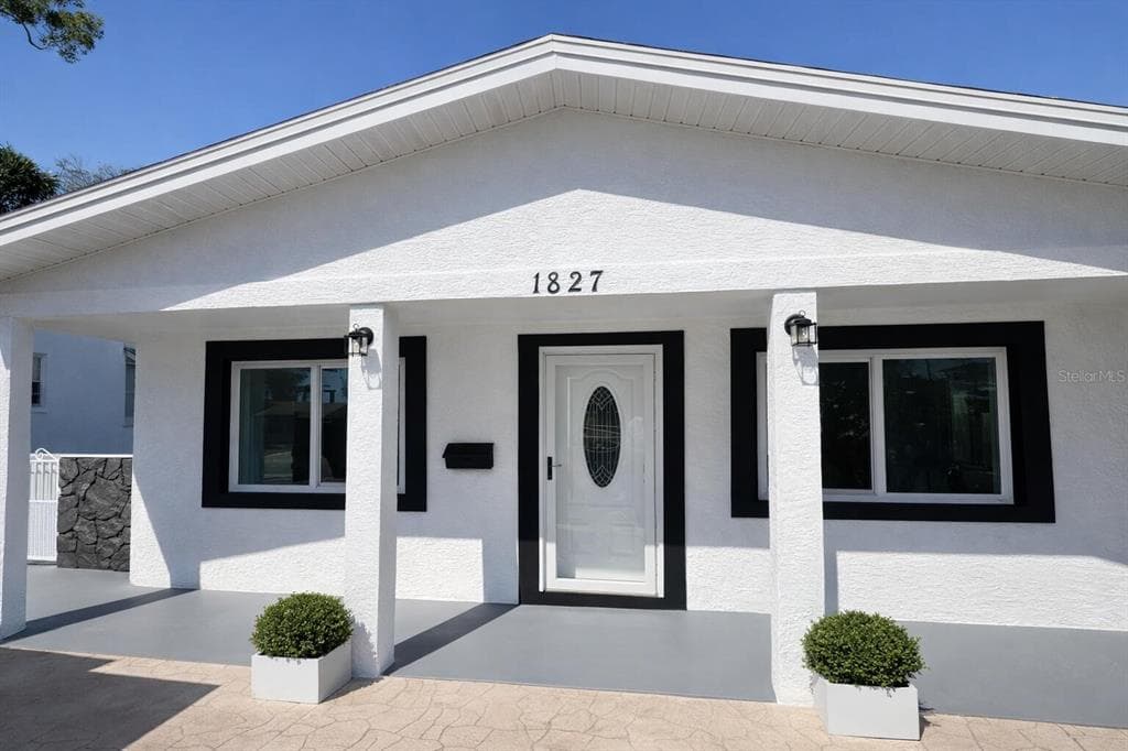 1827 Mountain Avenue, Street PETERSBURG, FL 33703