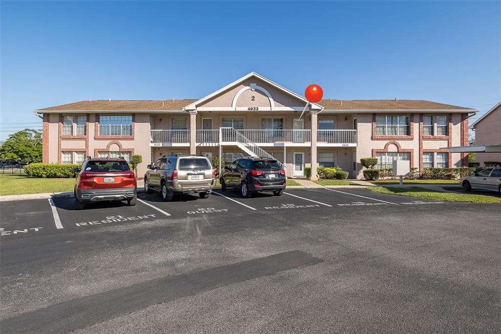 4933 MYRTLE OAK Drive Unit 23, NEW PORT RICHEY, FL 34653 photo 2