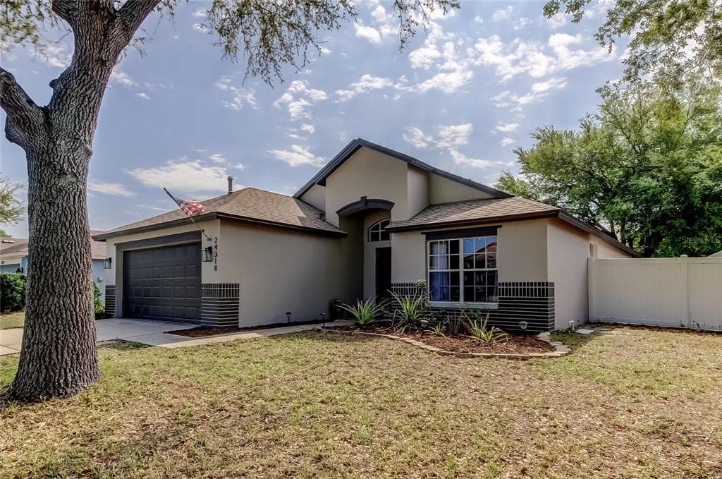 24318 ROLLING VIEW Court, LUTZ, FL 33559 photo 3