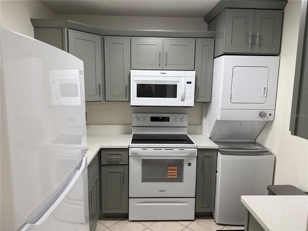 10485 CARROLLBROOK Circle Unit 120, TAMPA, FL 33618 photo 3