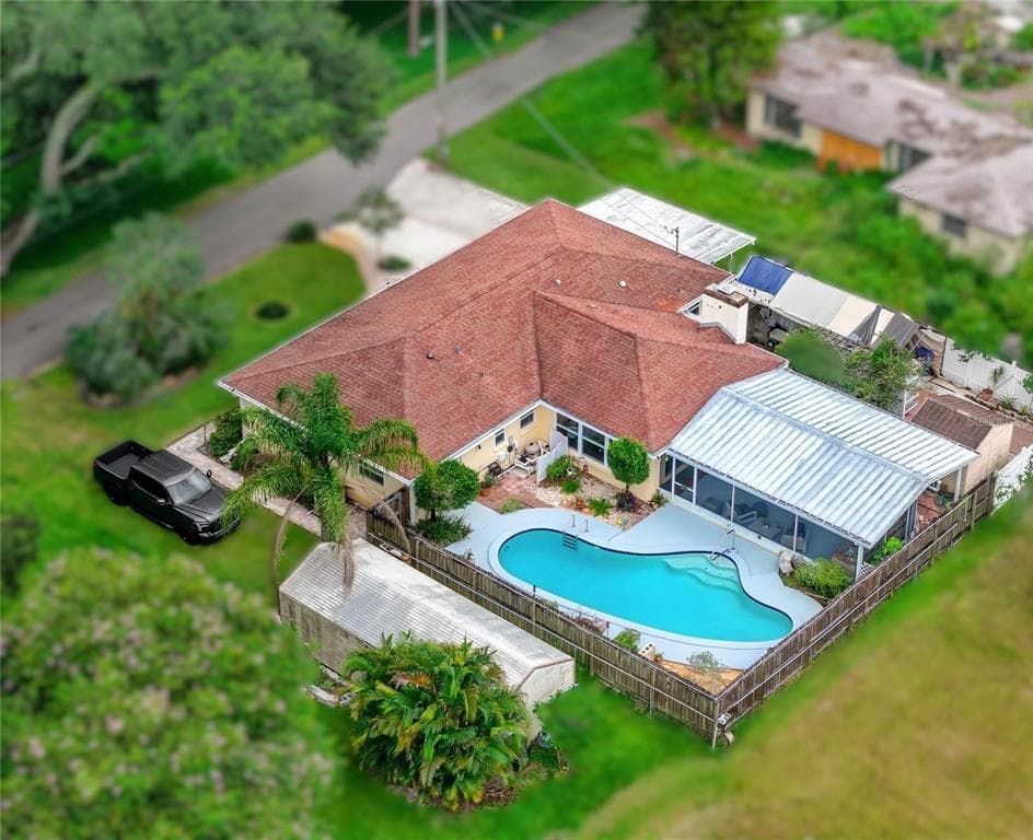 6412 WOODLYNNE Avenue, TAMPA, FL 33614 photo 3