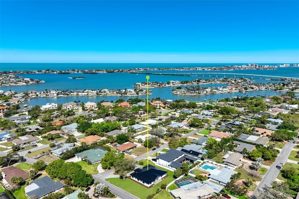 319 CEDAR LANE, LARGO, FL, 33770 photo 3