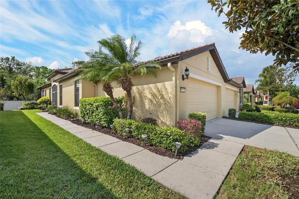 5537 SUNSET FALLS DRIVE, APOLLO BEACH, FL, 33572