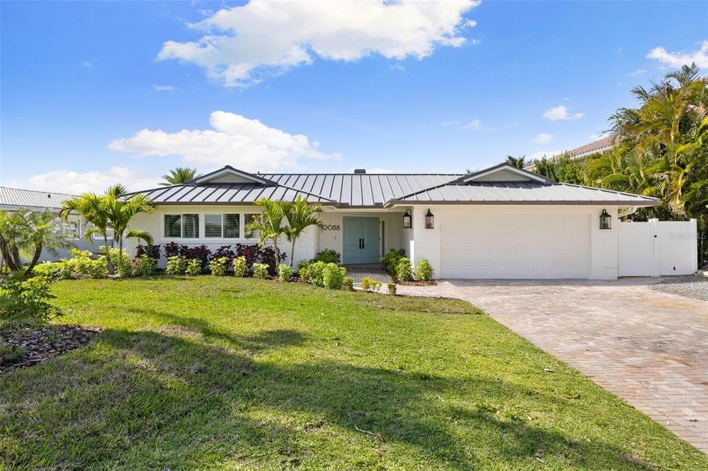 10088 PARADISE BOULEVARD, TREASURE ISLAND, FL, 33706