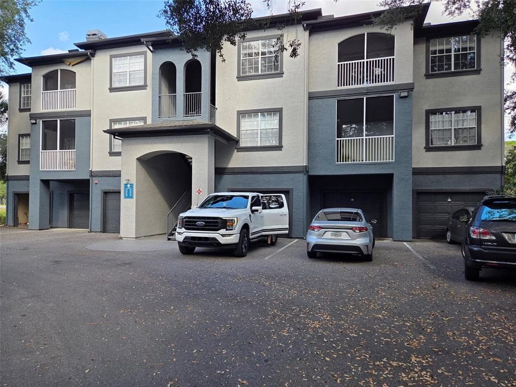 13304 SANCTUARY COVE Drive Unit 303, TEMPLE TERRACE, FL 33637