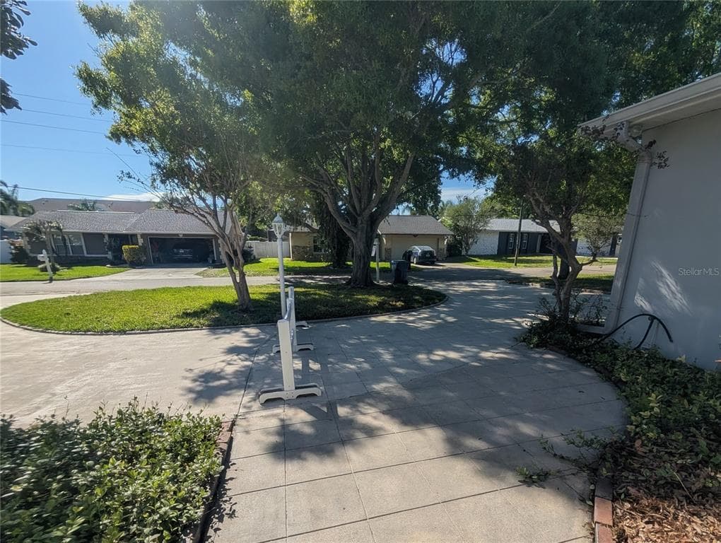 5041 MYRTLE LANE, MADEIRA BEACH, FL, 33708 photo 3