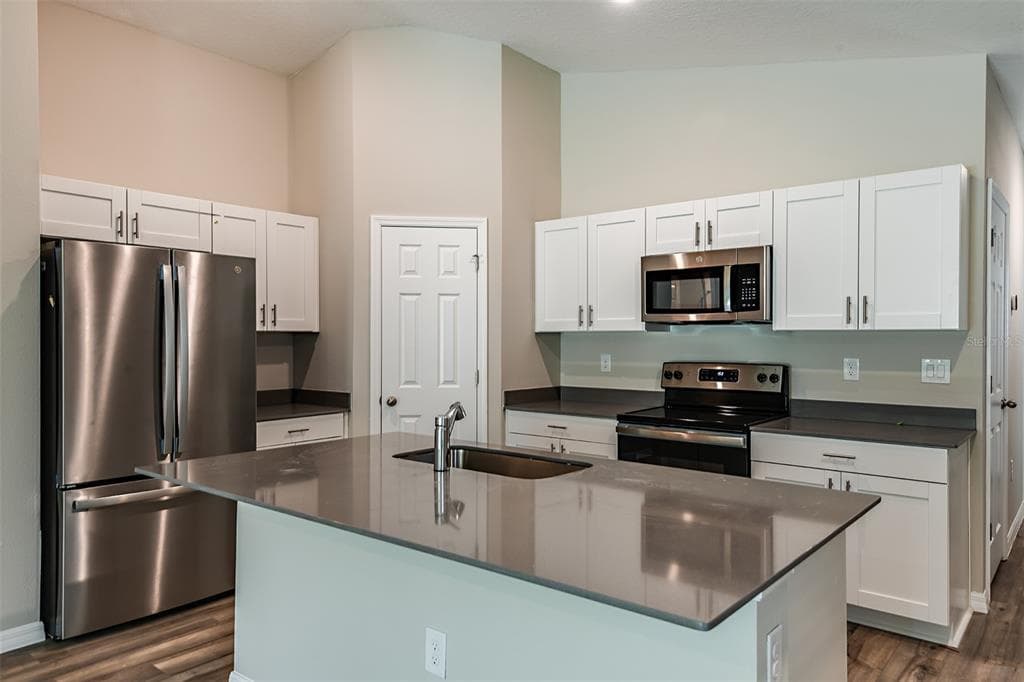 15249 MAUDE LANDING Loop, WIMAUMA, FL 33598 photo 2