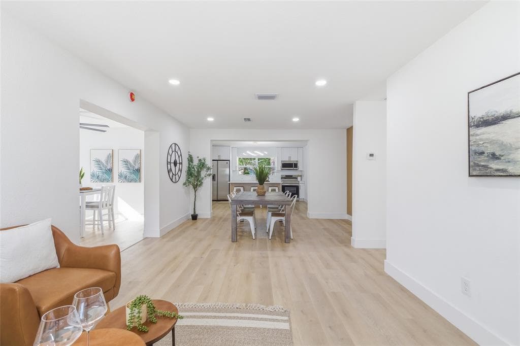 3917 PINE STREET, TAMPA, FL, 33607 photo 4