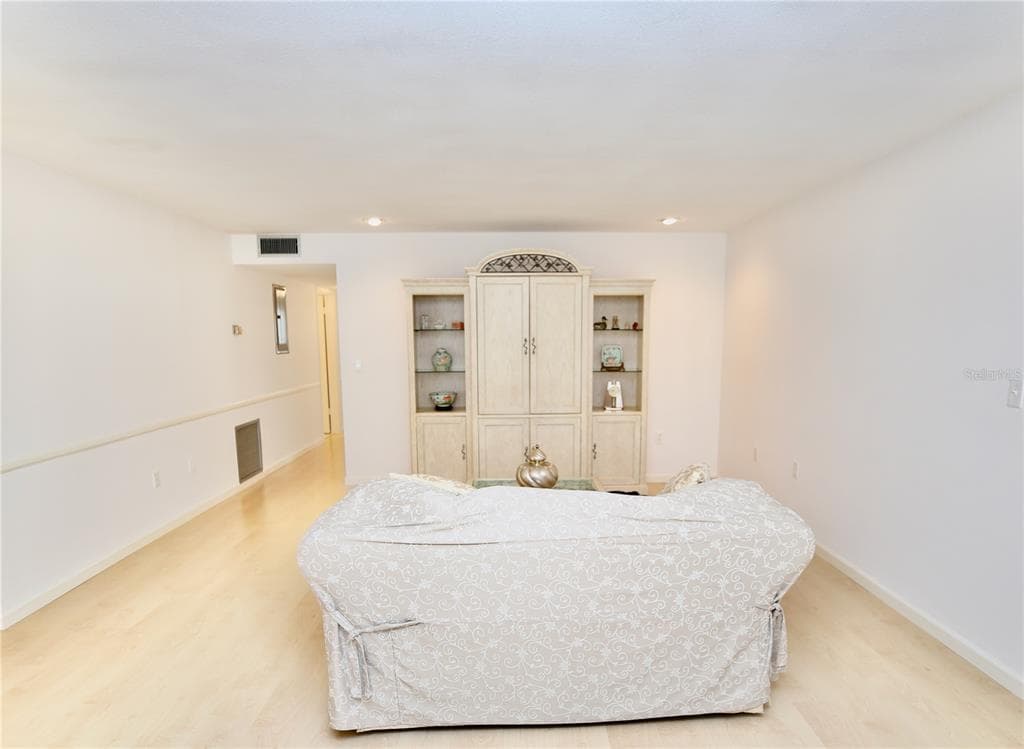 1713 BELLEAIR FOREST DRIVE, Unit# C, BELLEAIR, FL, 33756 photo 3