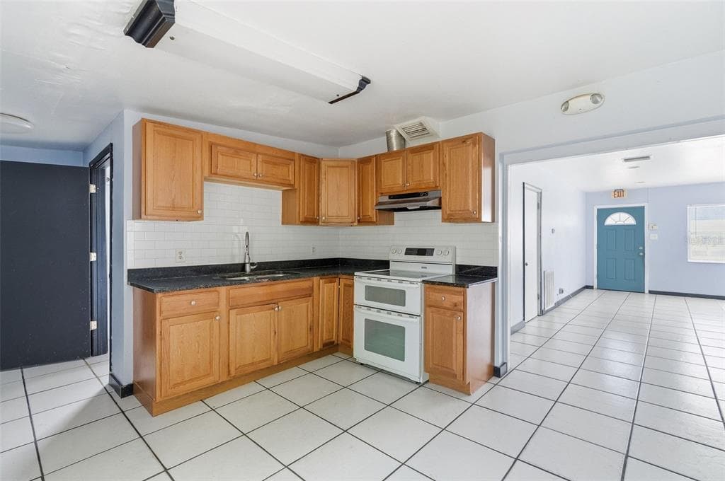 4861 81ST Avenue, PINELLAS PARK, FL 33781 photo 4