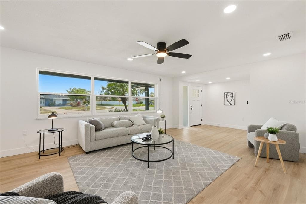 13779 PINECREST DRIVE, LARGO, FL, 33774 photo 4