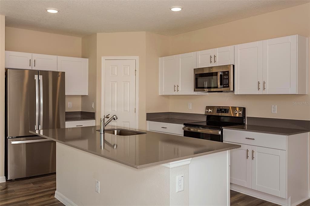 15232 MAUDE LANDING Loop, WIMAUMA, FL 33598 photo 5