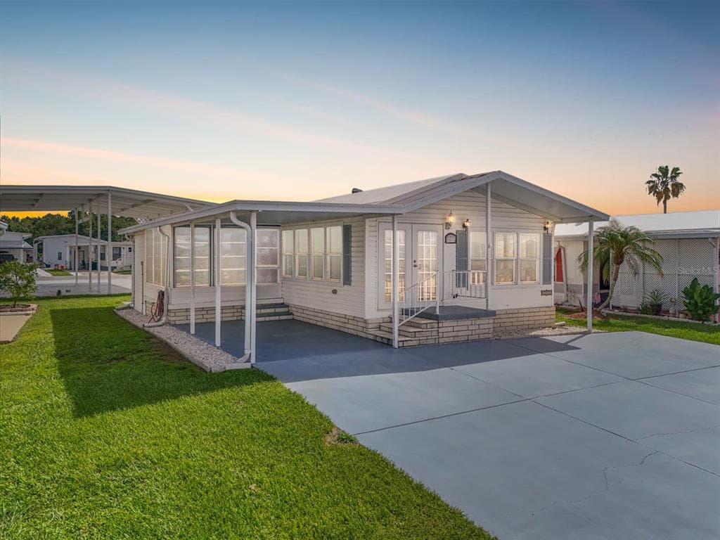 35045 CYNTHIA Avenue, ZEPHYRHILLS, FL 33541