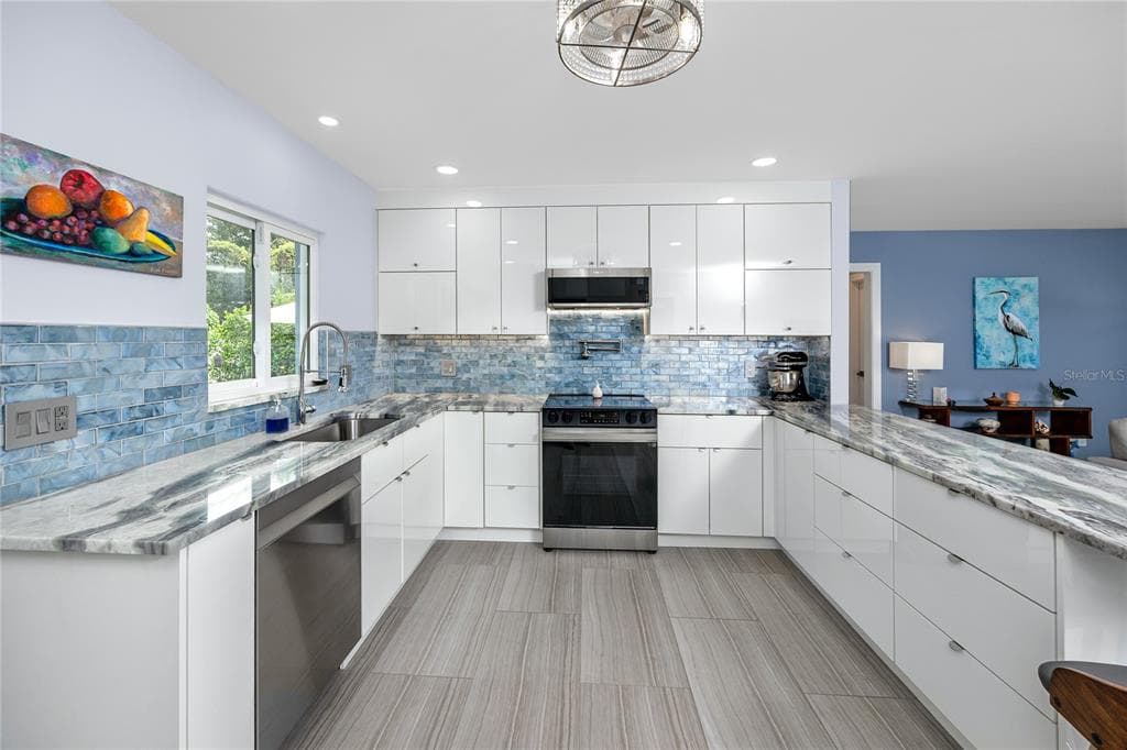 2597 CRESCENT DRIVE, LARGO, FL, 33770 photo 5