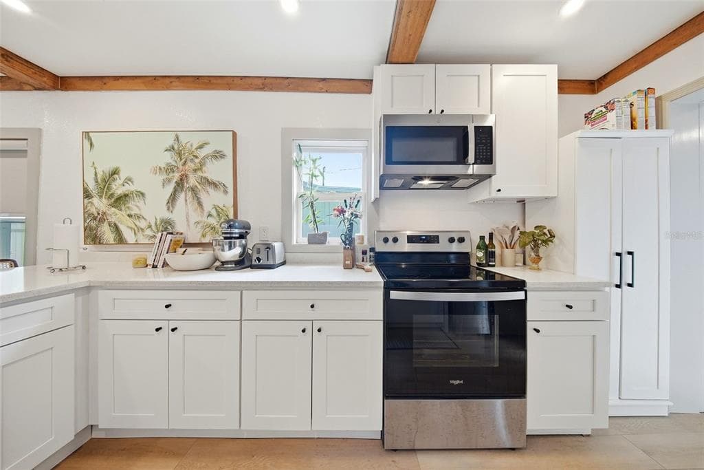 3036 EMERSON Avenue, Street PETERSBURG, FL 33712 photo 2