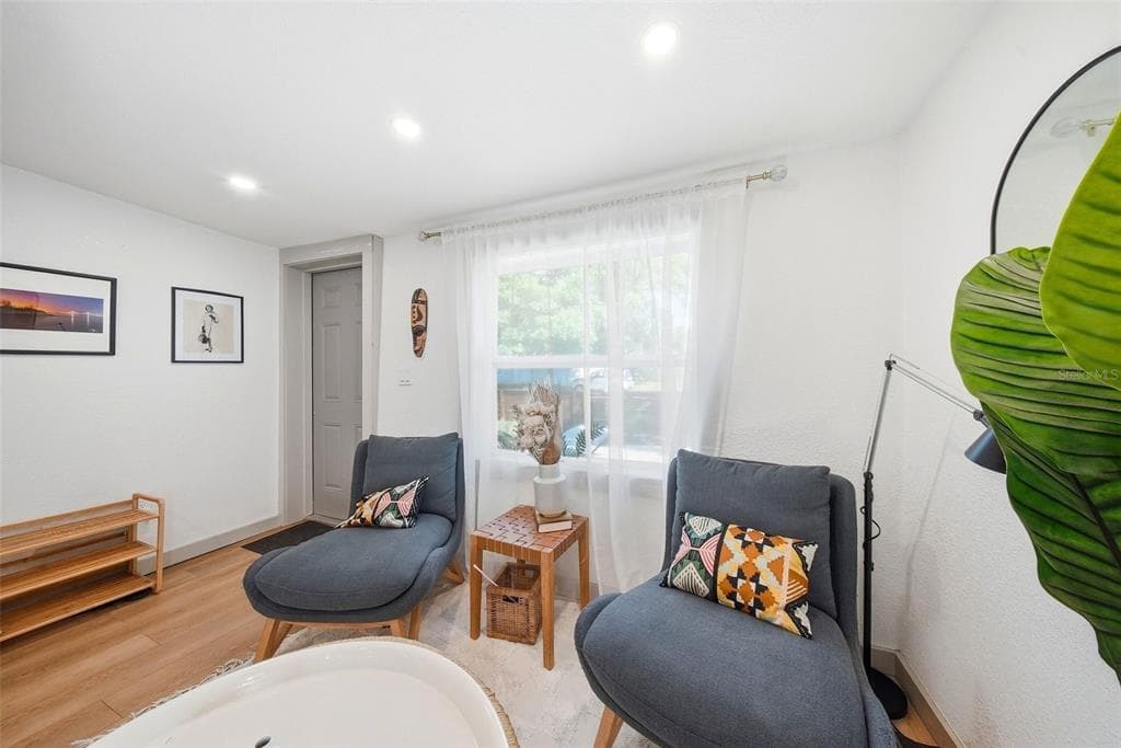 3036 EMERSON Avenue, Street PETERSBURG, FL 33712 photo 3