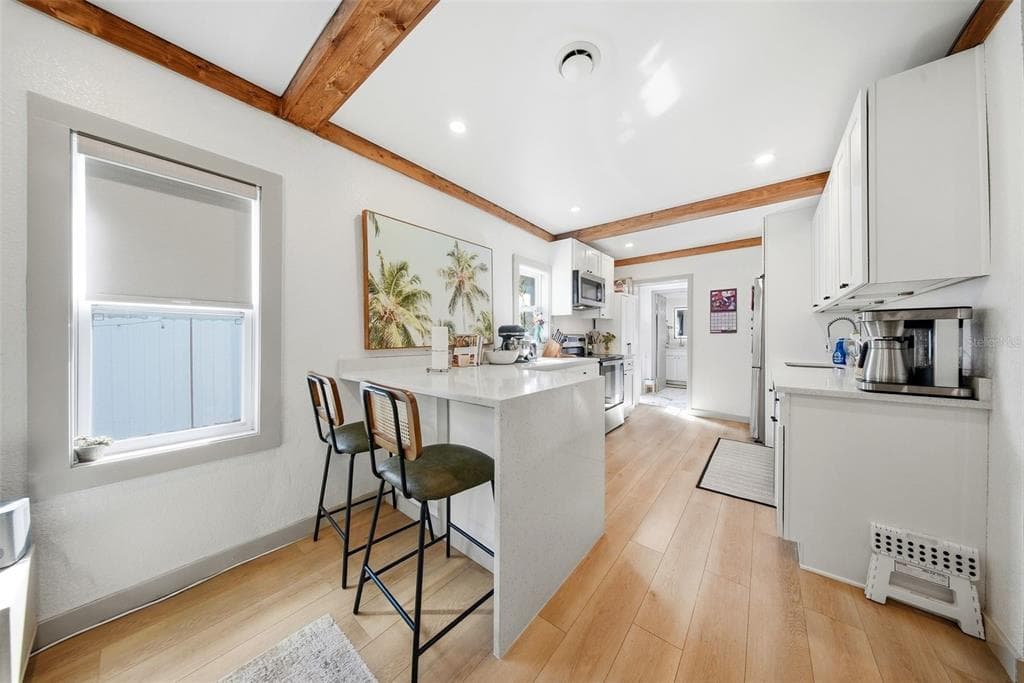 3036 EMERSON Avenue, Street PETERSBURG, FL 33712 photo 4