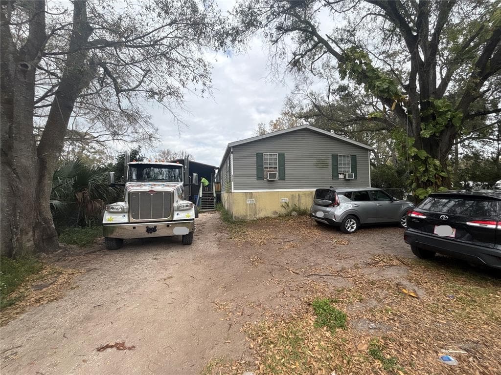 6106 NUNDY AVENUE, GIBSONTON, FL, 33534