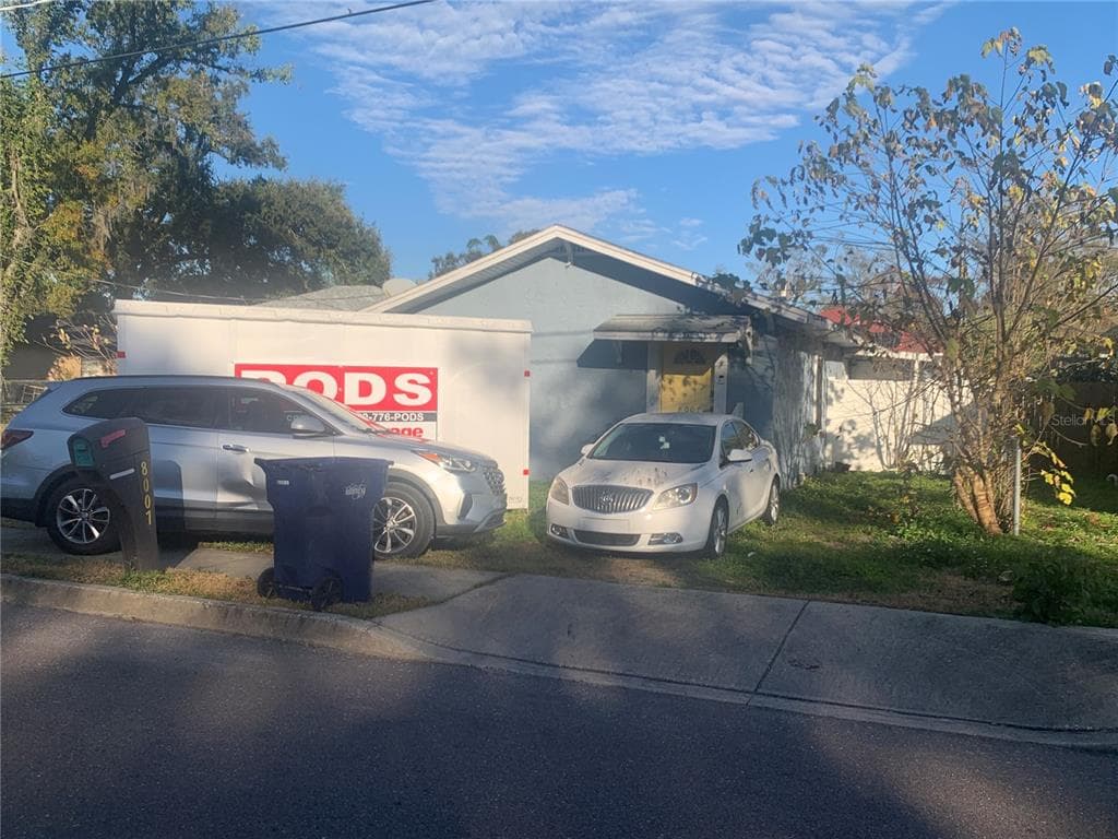 8007 KLONDYKE STREET, TAMPA, FL, 33604