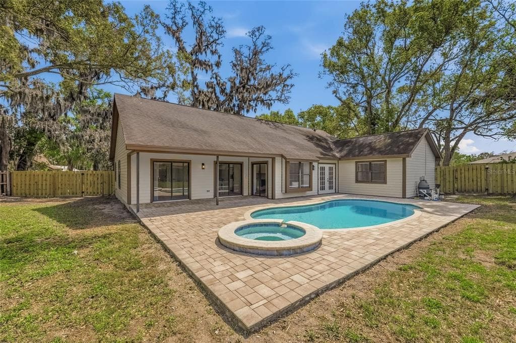 576 CHANNEL COURT, PALM HARBOR, FL, 34684 photo 2