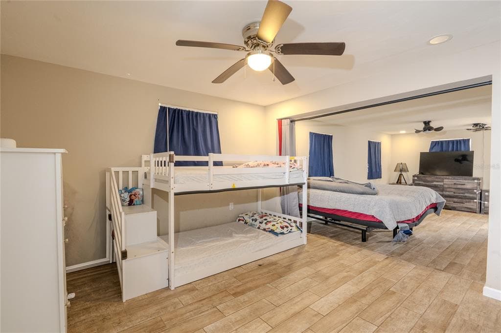 1050 DEAL LANE, HOLIDAY, FL, 34691 photo 2