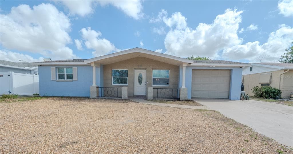 1050 DEAL LANE, HOLIDAY, FL, 34691