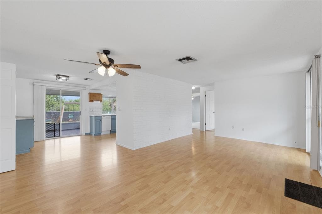 10011 CHERRY CREEK LANE, PORT RICHEY, FL, 34668 photo 4