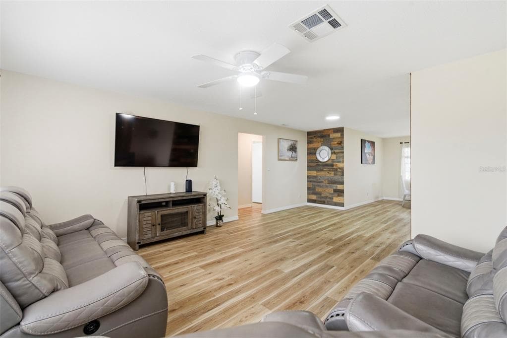 3022 JACKSON DRIVE, HOLIDAY, FL, 34691 photo 4