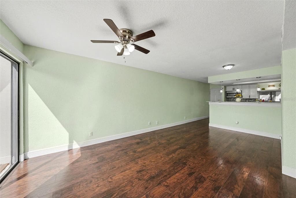 8606 PALM LANE, Unit# 116, TEMPLE TERRACE, FL, 33637 photo 4