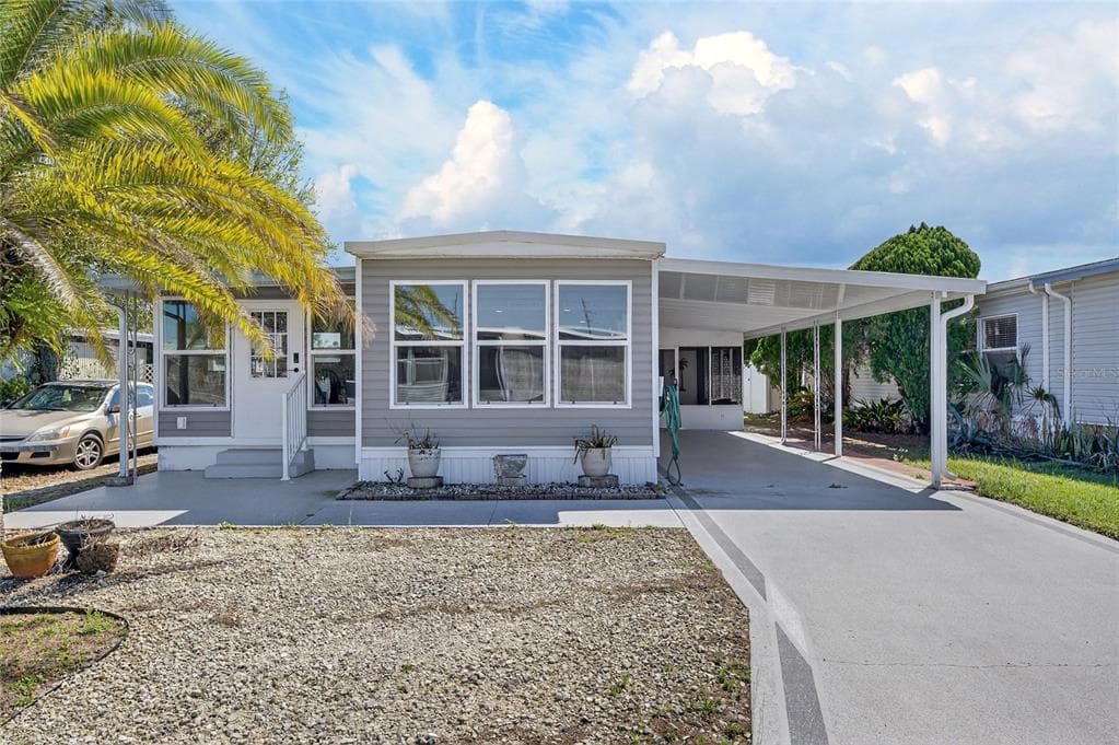 37036 8TH AVENUE, ZEPHYRHILLS, FL, 33542 photo 2