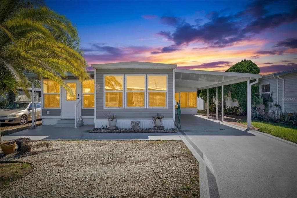 37036 8TH AVENUE, ZEPHYRHILLS, FL, 33542