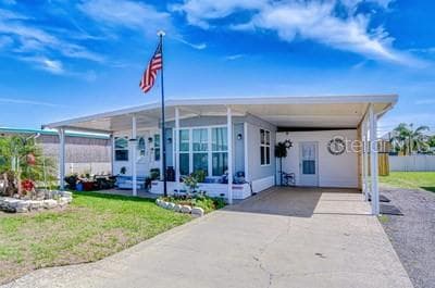 35148 ADA AVENUE, ZEPHYRHILLS, FL, 33541 photo 4