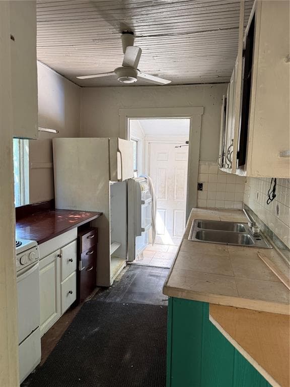 2007 43RD STREET, GULFPORT, FL, 33711 photo 3