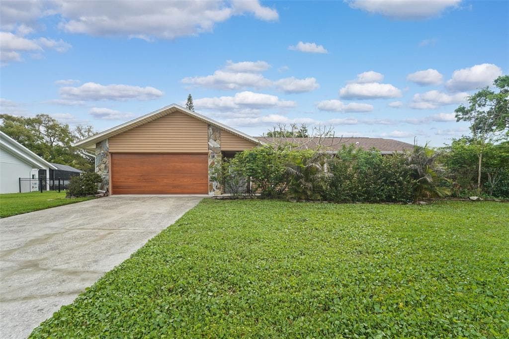 2007 GOLF VIEW DRIVE, DUNEDIN, FL, 34698