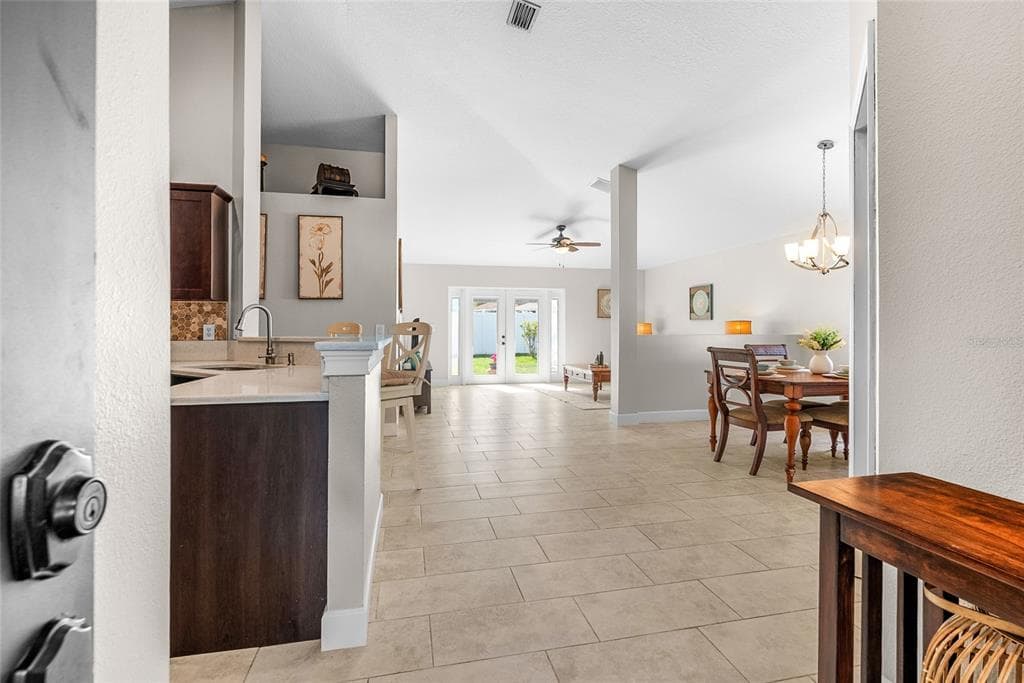 214 SACRAMENTO STREET, VALRICO, FL, 33594 photo 3