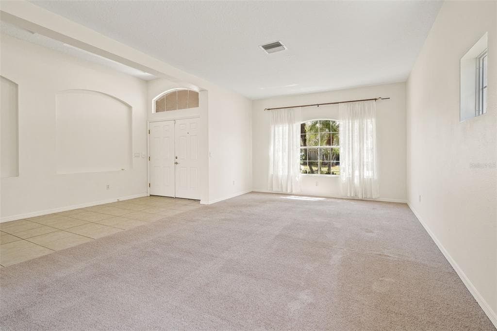 518 YORK DALE DRIVE, RUSKIN, FL, 33570 photo 3