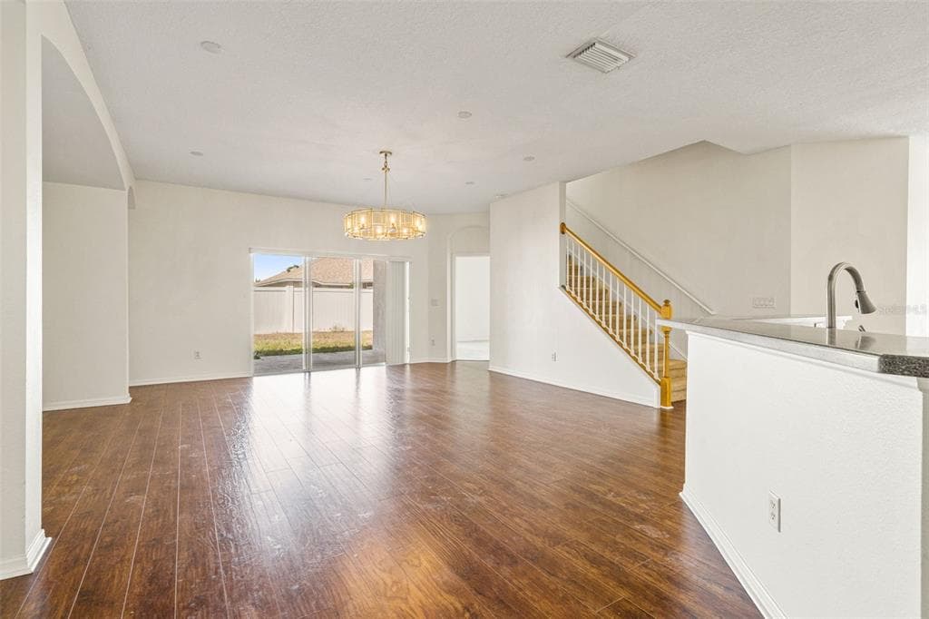 518 YORK DALE DRIVE, RUSKIN, FL, 33570 photo 4