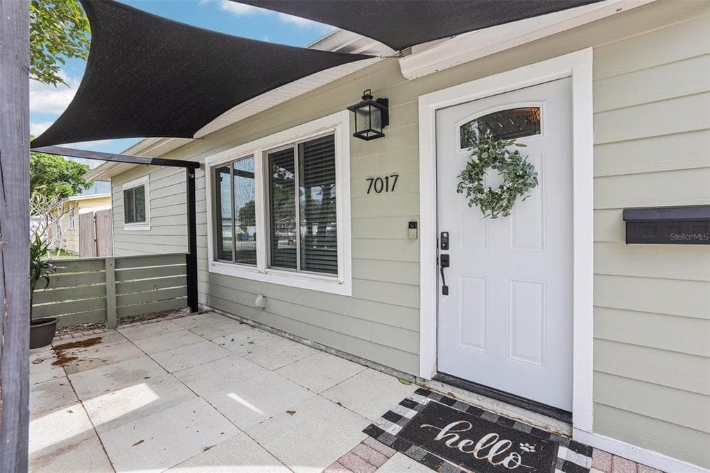 7017 MEADOWLAWN DRIVE, ST PETERSBURG, FL, 33712 photo 3