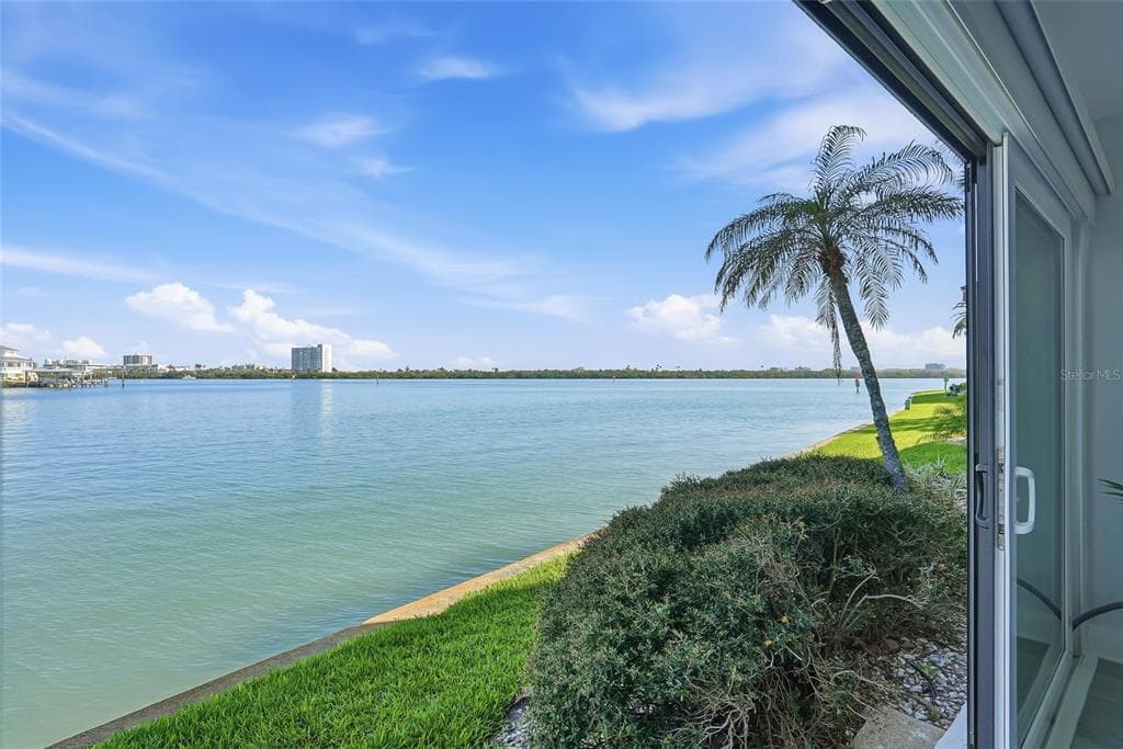 868 BAYWAY BOULEVARD, Unit# 101, CLEARWATER BEACH, FL, 33767