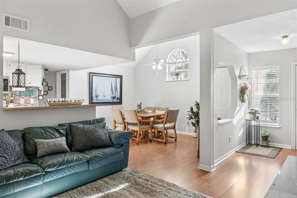 12231 ARMENIA GABLES CIRCLE, TAMPA, FL, 33612 photo 3