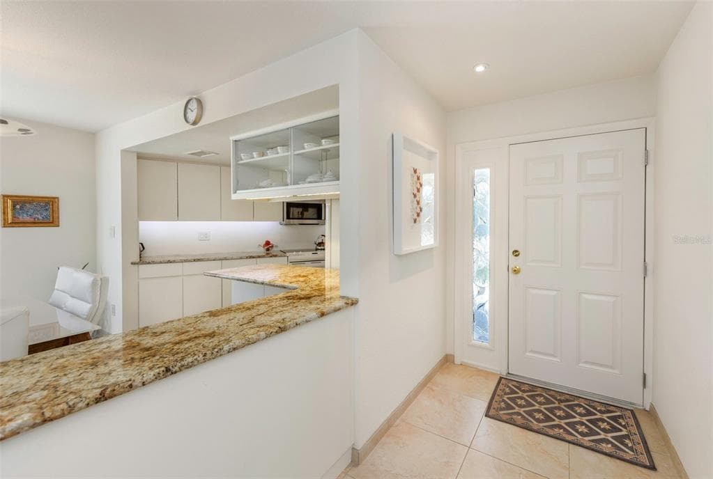 6613 FLAMINGO WAY, ST PETERSBURG, FL, 33707 photo 5