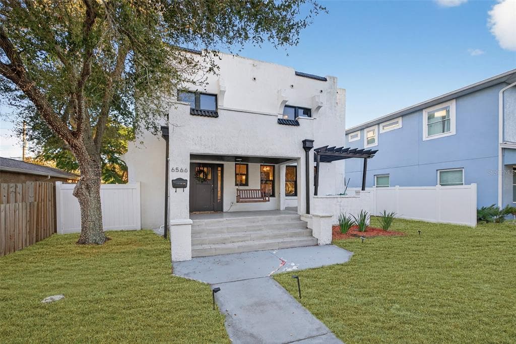 6566 1ST AVENUE, ST PETERSBURG, FL, 33707 photo 4