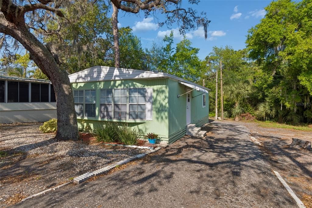 823 ELKAN DRIVE, TARPON SPRINGS, FL, 34689 photo 2