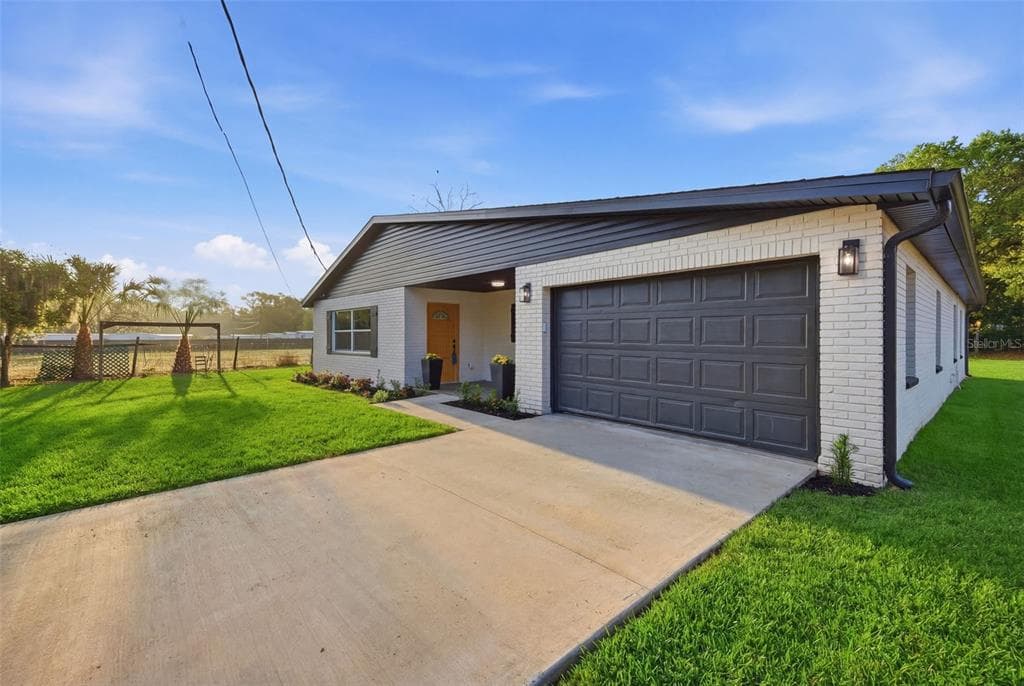 2711 WASHINGTON ROAD, VALRICO, FL, 33594