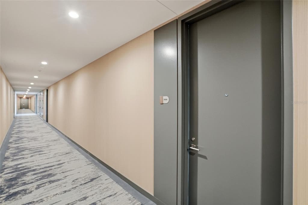 400 CENTRAL AVENUE, Unit# 2008, ST PETERSBURG, FL, 33701 photo 2