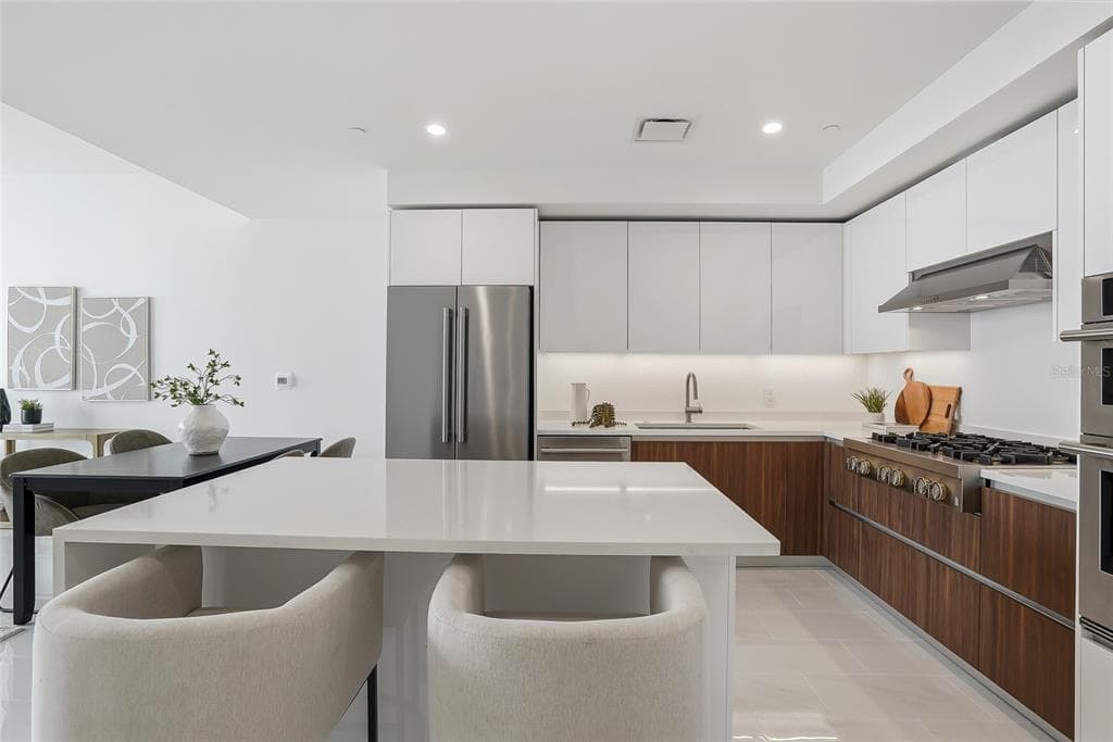 400 CENTRAL AVENUE, Unit# 2008, ST PETERSBURG, FL, 33701 photo 5