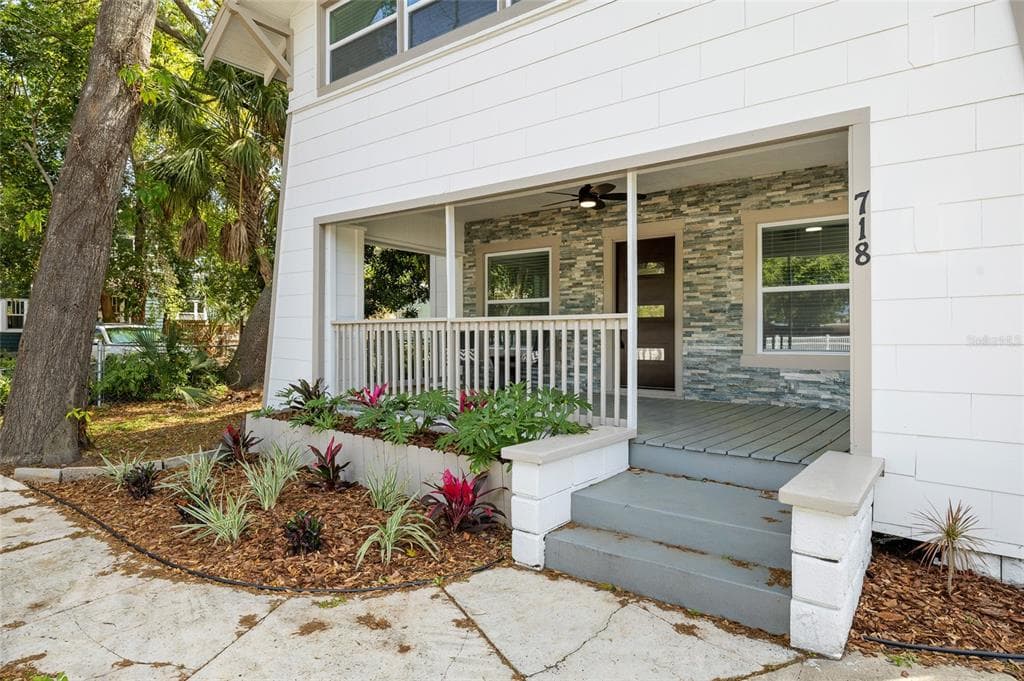 718 34TH AVENUE, ST PETERSBURG, FL, 33705 photo 4