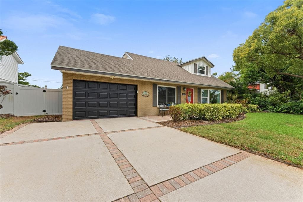 8230 128TH STREET, SEMINOLE, FL, 33776 photo 2