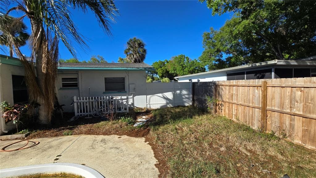 2221 EUCLID CIRCLE, CLEARWATER, FL, 33764 photo 3