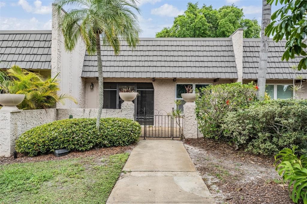 104 CORDOVA GREEN, SEMINOLE, FL, 33777